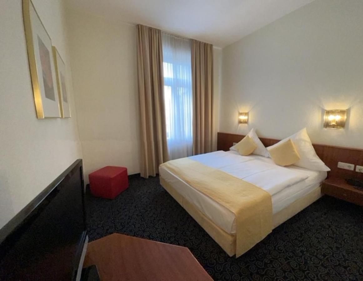 Stadthotel Констанц Екстериор снимка