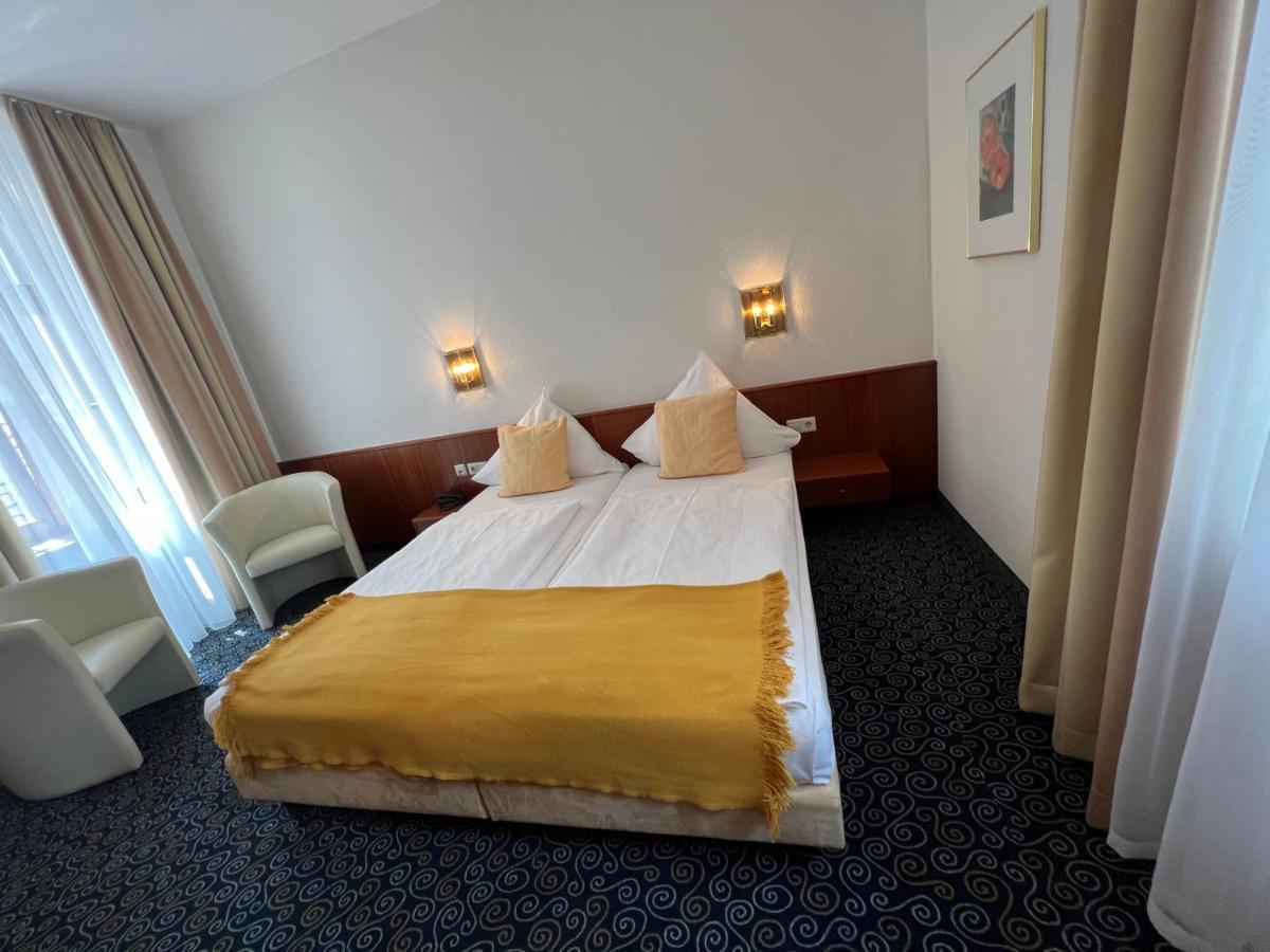Stadthotel Констанц Екстериор снимка