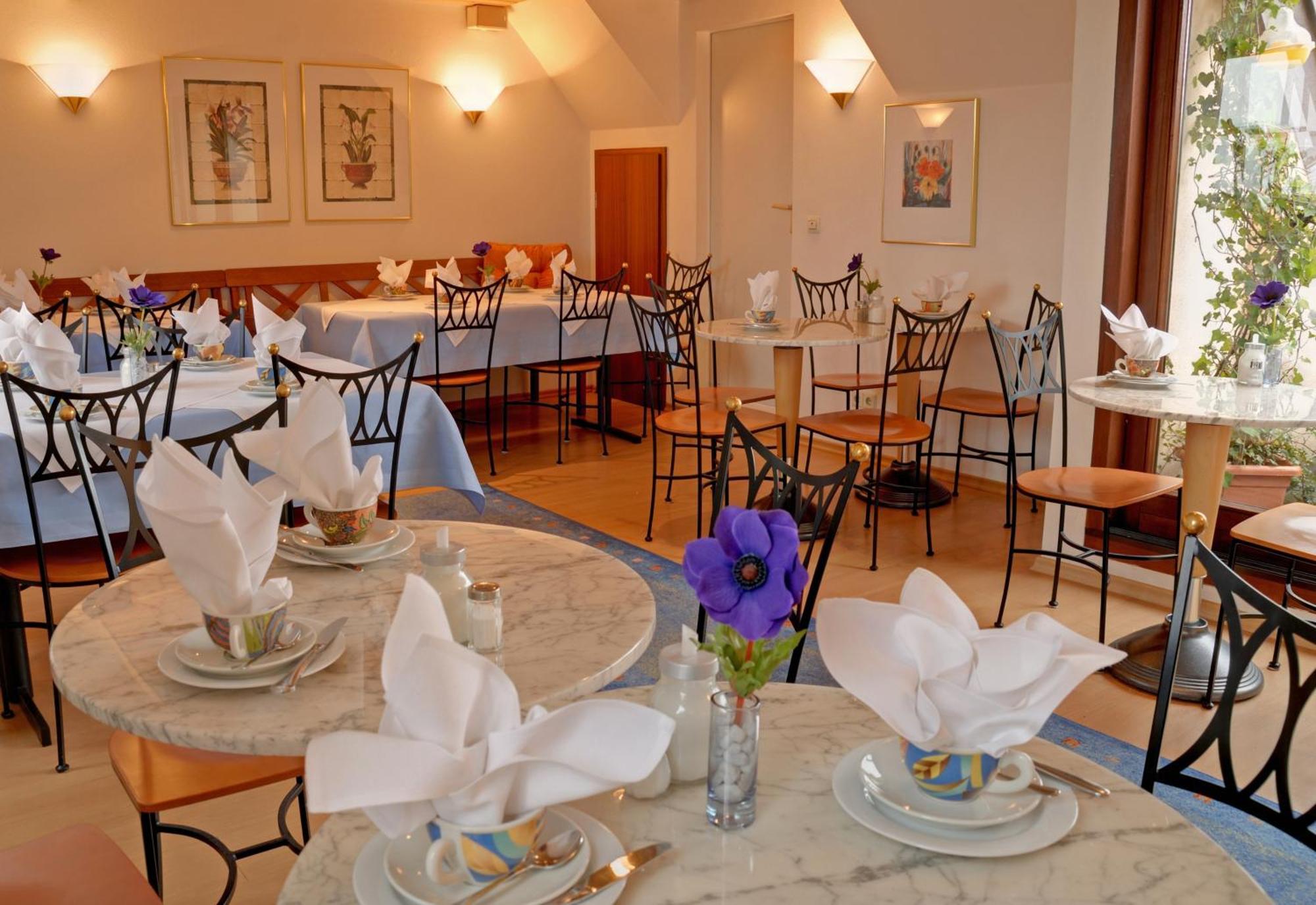 Stadthotel Констанц Екстериор снимка